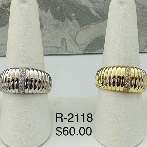 Rings - Picture 5 of 14